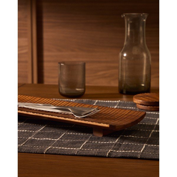 Fa szervírozó tálca 15x38 cm Rommu – Kave Home-image-1