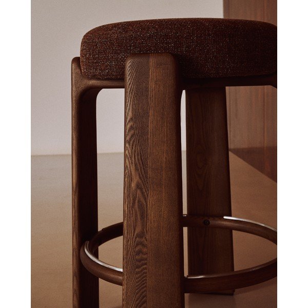 Barna-sötét natúr színű kőrisfa bárszék (ülésmagasság 65 cm) Granite – Kave Home-image-3