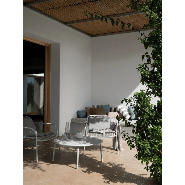 Világosszürke fém kerti fotel Yua Wire – Blomus-image-3