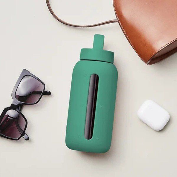 Zöld utazó ivópalack 720 ml Frosted Green – Muuki-image-1