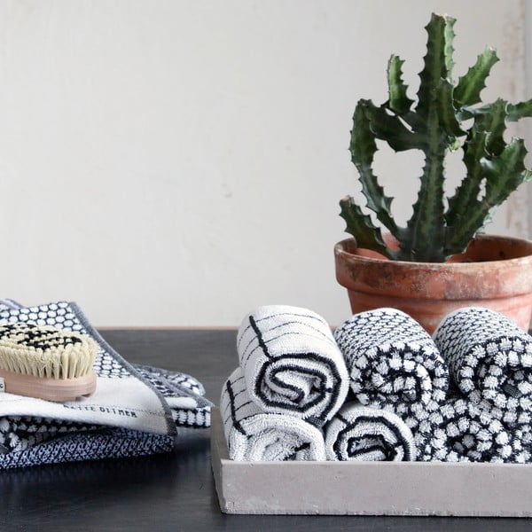 Fehér pamut törölköző 50x100 cm Tile Stone – Mette Ditmer Denmark-image-3