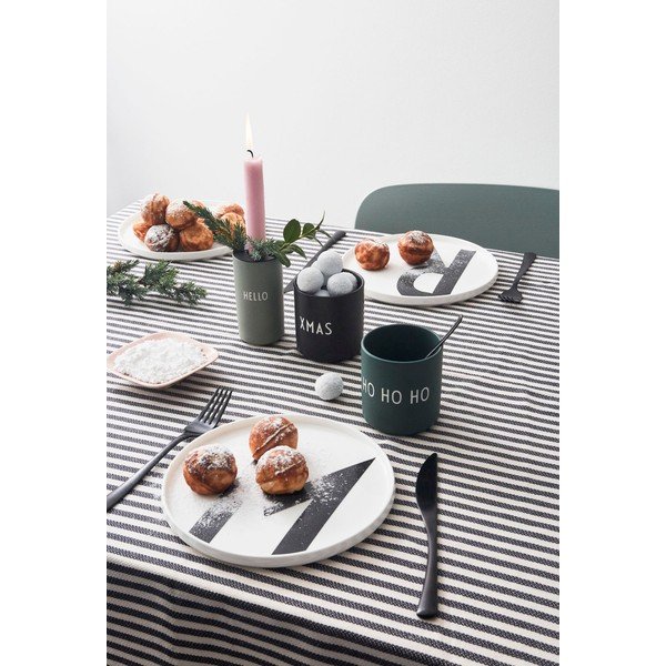 Favourite XMas fekete porcelánbögre - Design Letters-image-3