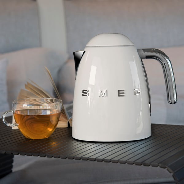 Krémszínű rozsdamentes acél vízforraló 1,7 l Retro Style – SMEG-image-3
