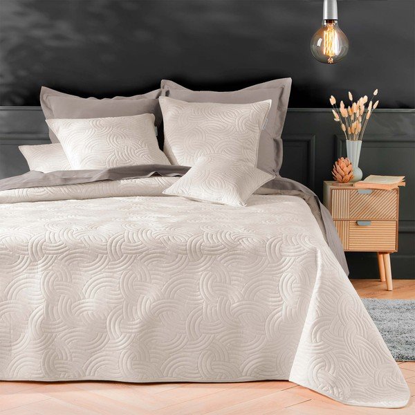 Krémszínű bársony ágytakaró és párnahuzat szett 220x240 cm Solange – douceur d'intérieur-image-1