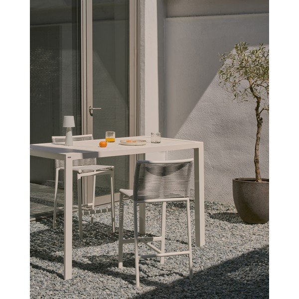 Alumínium kerti étkezőasztal 77x150 cm Culip – Kave Home-image-1