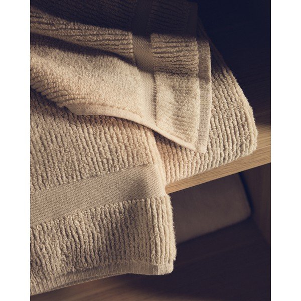 Bézs frottír pamut törölköző 30x50 cm Olvira – Kave Home-image-2