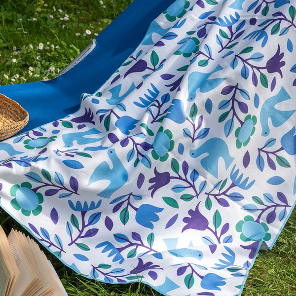 Folk Doves kék-fehér mikroszálas fürdőlepedő, 70 x 150 cm - Rex London-image-1