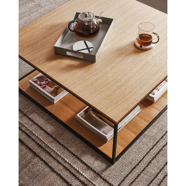 Dohányzóasztal tölgyfa dekoros asztallappal 80x80 cm Yona - Kave Home-image-1