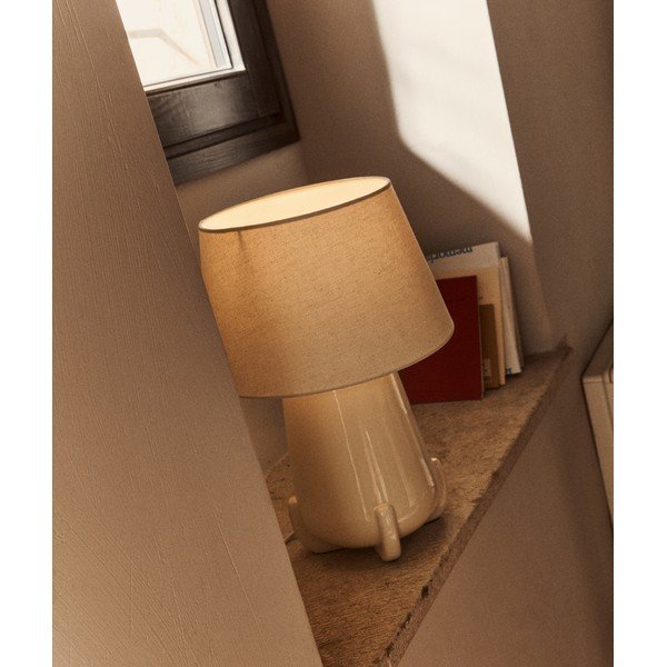 Bézs-elefántcsont színű kerámia asztali lámpa (magasság 45,5 cm) Odra – Kave Home-image-1
