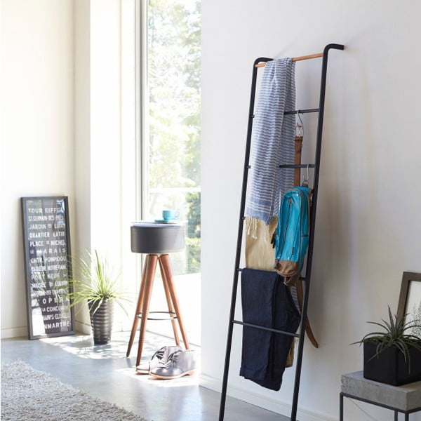 Tower Ladder fekete dekoratív létra bükkfa részletekkel - YAMAZAKI-image-1