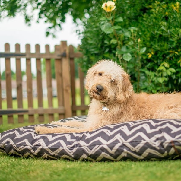 Fekete fekhely kutyáknak 90x120 cm Outdoor Bed Barn Raven Black L – P.L.A.Y.-image-1