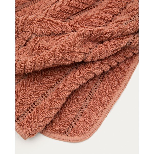 Terrakotta színű frottír pamut törölköző 50x90 cm Rune – Kave Home-image-2