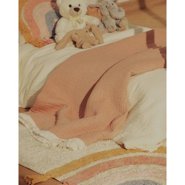 Lazacszínű muszlin gyerek takaró 130x170 cm Nafine – Kave Home-image-3