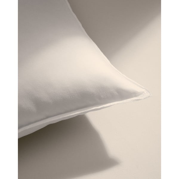 Párna 60x60 cm Fluff – Kave Home-image-2