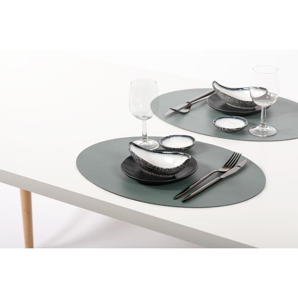 Titan kék tányéralátét újrahasznosított bőrből, 33 x 45 cm - ZicZac-image-1