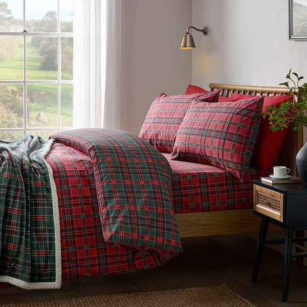 Piros-sötétzöld egyszemélyes ágyneműhuzat 135x200 cm Tartan Check – Catherine Lansfield-image-1