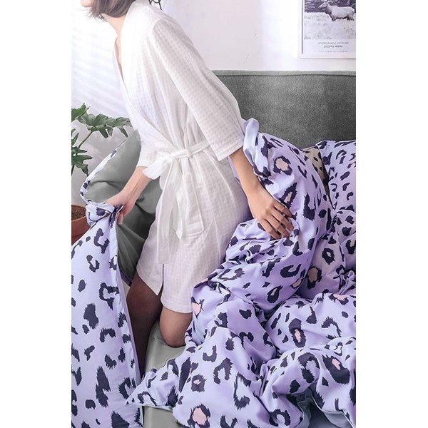 Lila négyrészes kétszemélyes hosszabbított pamut ágyneműhuzat lepedővel 200x220 cm Leopard – Mila Home-image-1