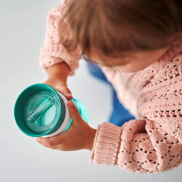 Világos rózsaszín tritán gyerek bögre 300 ml Flowers & butterflies – Mepal-image-3