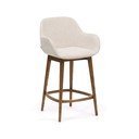 Bézs kárpitozott karfás bárszék (ülésmagasság 66 cm) Konna – Kave Home