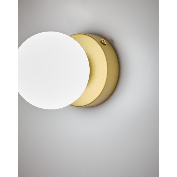 Fehér-aranyszínű fém fali lámpa ø 8 cm Brisia – Kave Home-image-4