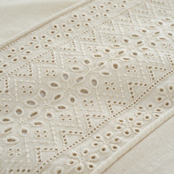 Krémszínű egyszemélyes ágyneműhuzat 135x200 cm Broderie Anglaise – Catherine Lansfield-image-3