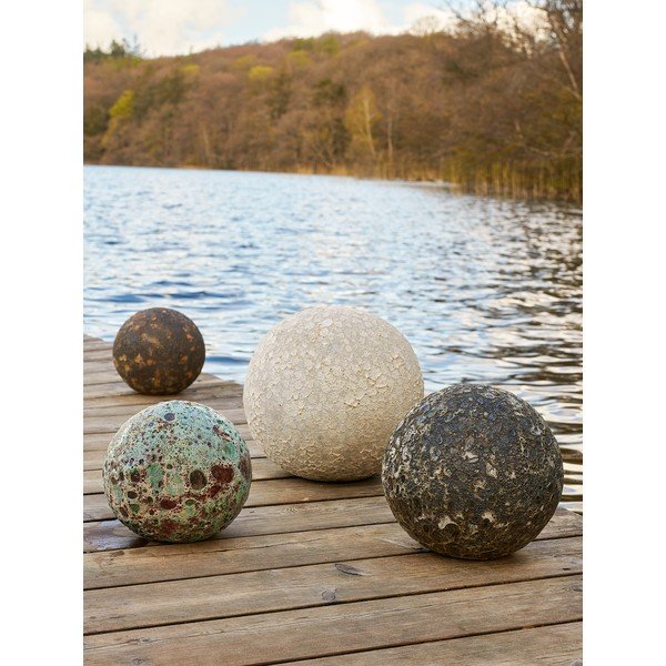 Terrakotta kerti dekorációs golyó Reese – Bloomingville-image-1