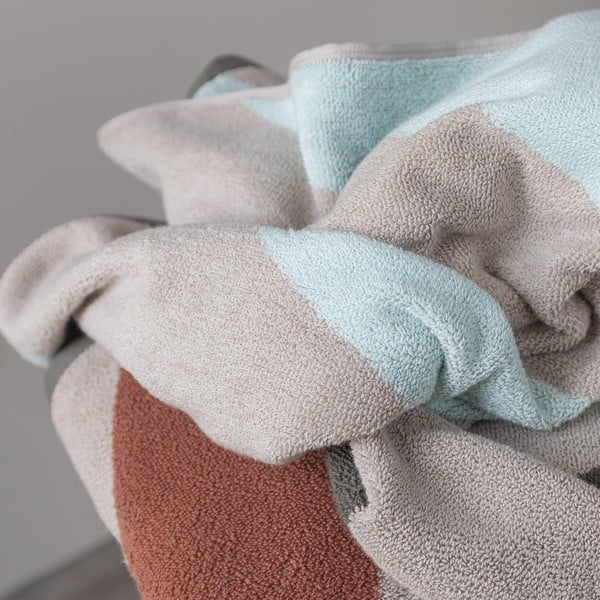 Mentazöld frottír bio pamut fürdőlepedő 70x133 cm Diagonal – Mette Ditmer Denmark-image-3