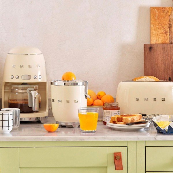 Krémszínű gyümölcsfacsaró 50's Retro Style – SMEG-image-3