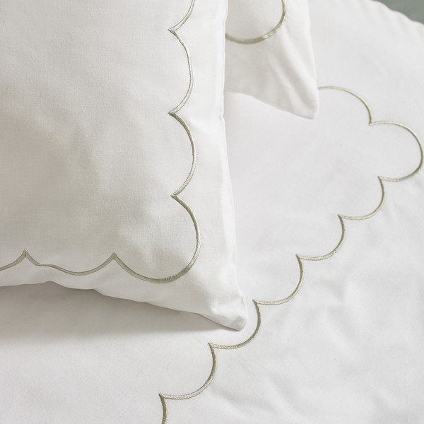 Fehér-zöld kétszemélyes hosszabbított ágyneműhuzat 230x220 cm Scallop Border – Catherine Lansfield-image-3