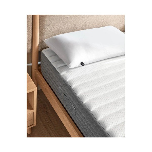 Közepes keménységű hőszabályozó hab matrac 135x190 cm Yoko – Kave Home-image-3