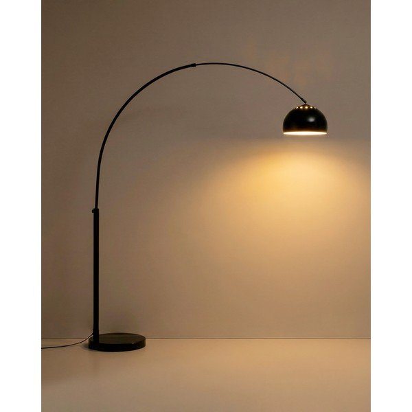 Fekete állólámpa fém búrával (magasság 160 cm) Madali – Kave Home-image-1