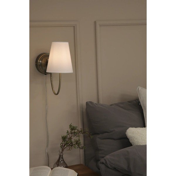 Fehér-sárgaréz színű konnektorhoz csatlakoztatható fali lámpa Amar – Markslöjd-image-1