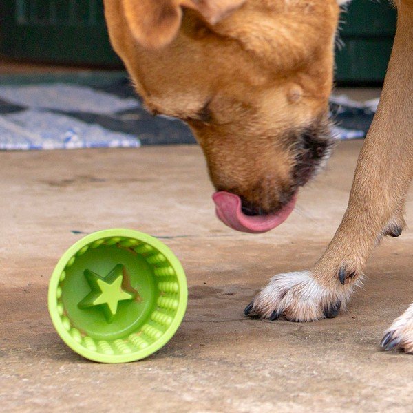 Habzsolásgátló tál Yoggie Pot Green – LickiMat-image-1