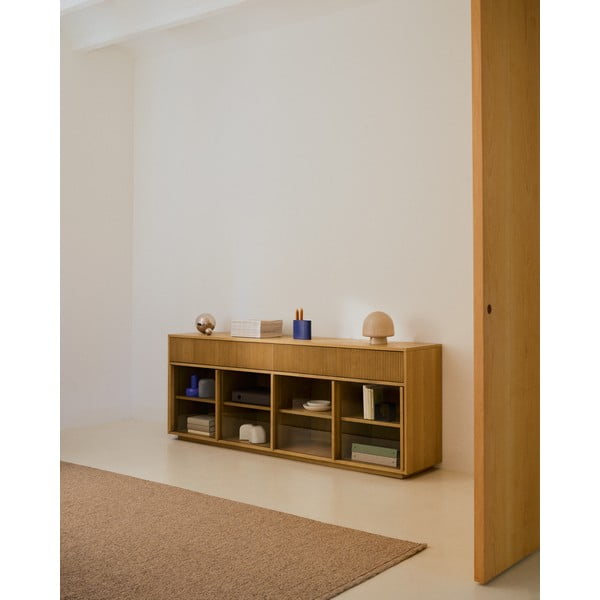 Natúr színű tálalószekrény tolóajtóval tölgyfa dekorral 200x80x40 cm Helvine – Kave Home-image-1