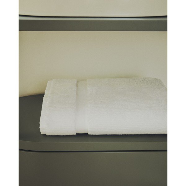 Fehér frottír pamut fürdőlepedő 70x140 cm Olvira – Kave Home-image-3