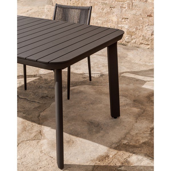 Fém kerti étkezőasztal 100x185 cm Izola – Kave Home-image-4