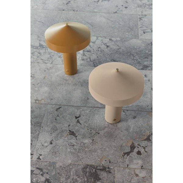 Okkersárga fém asztali lámpa (magasság 41 cm) Hatto – OYOY Living Design-image-3