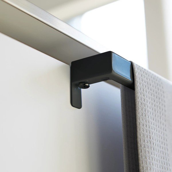 Fekete függő konyharuha tartó Tower – YAMAZAKI-image-2