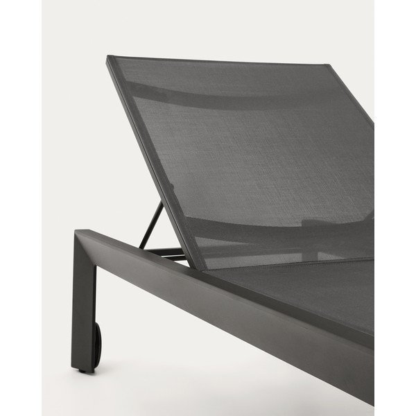 Fekete fém kerti napozóágy Canutells – Kave Home-image-4