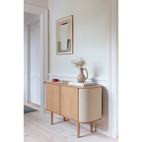 Bézs-natúr színű alacsony komód tölgyfa dekorral 109x75 cm Treasures – UMAGE-image-1