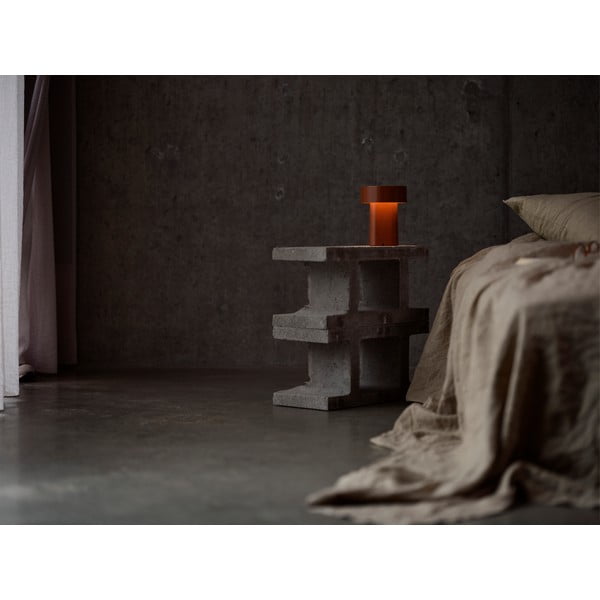 Konyakbarna műanyag LED asztali lámpa (magasság 18 cm) Oblong – Zone-image-1