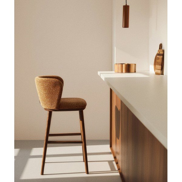 Terrakotta színű kárpitozott bárszék (ülésmagasság 75 cm) Ciselia – Kave Home-image-1