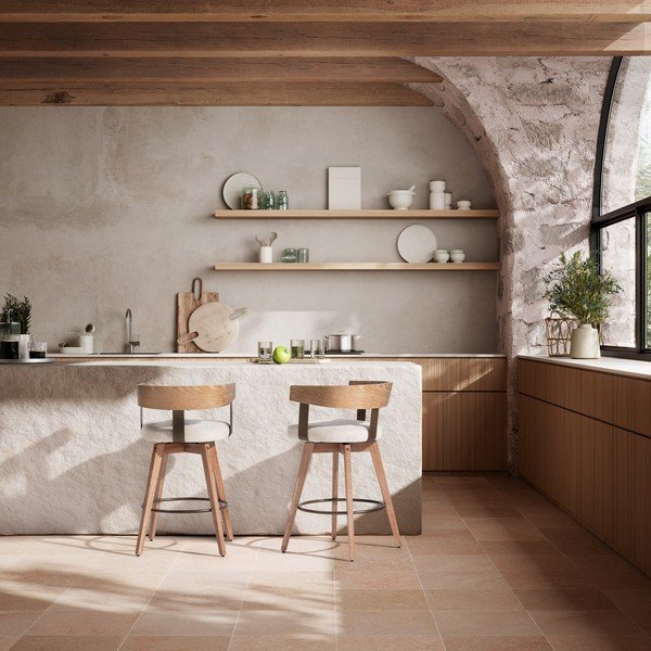 Krémszínű-natúr színű kárpitozott karfás bárszék szett 2 db-os Ilia – MOME-image-1