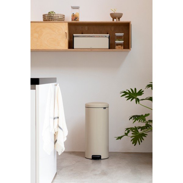 Bézs acél pedálos szemetes 30 l NewIcon – Brabantia-image-4