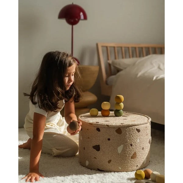 Világosbarna buklé-zsenília gyerek puff Terrazzo – Wigiwama-image-1