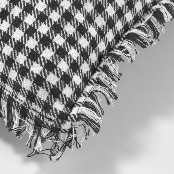 Párnahuzat 45x45 cm Lindiwe – Kave Home-image-1