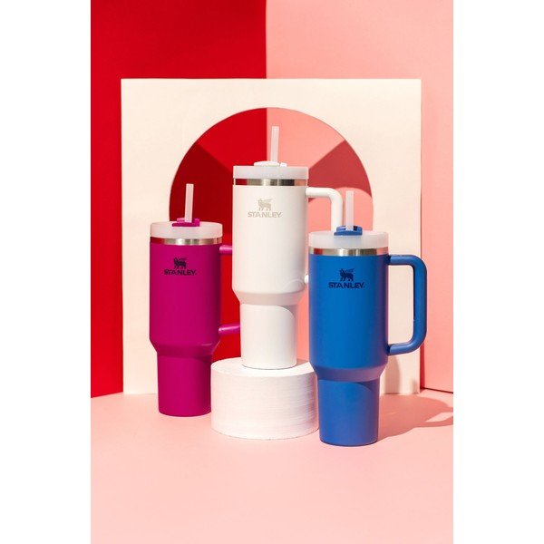 Fehér rozsdamentes acél termosz szívószállal 1,18 l Quencher H2.0 FlowState Tumbler Frost – Stanley-image-3