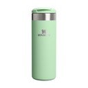 Zsályaszínű rozsdamentes acél termobögre 470 ml AeroLight™ Transit Mug Pistachio – Stanley