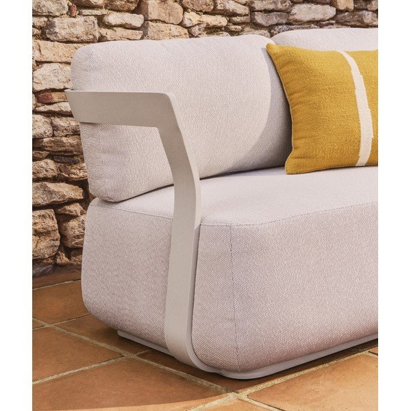 Bézs kárpitozott kerti kanapé Tamaris – Kave Home-image-1