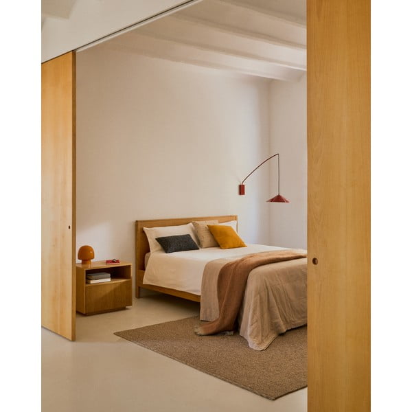 Natúr színű éjjeliszekrény tölgyfa dekorral Helvine – Kave Home-image-2